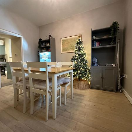 Ferienwohnung Cotswold Chapel, Sleeps Up To 5 In Kingsize Beds Chipping Norton Exterior foto