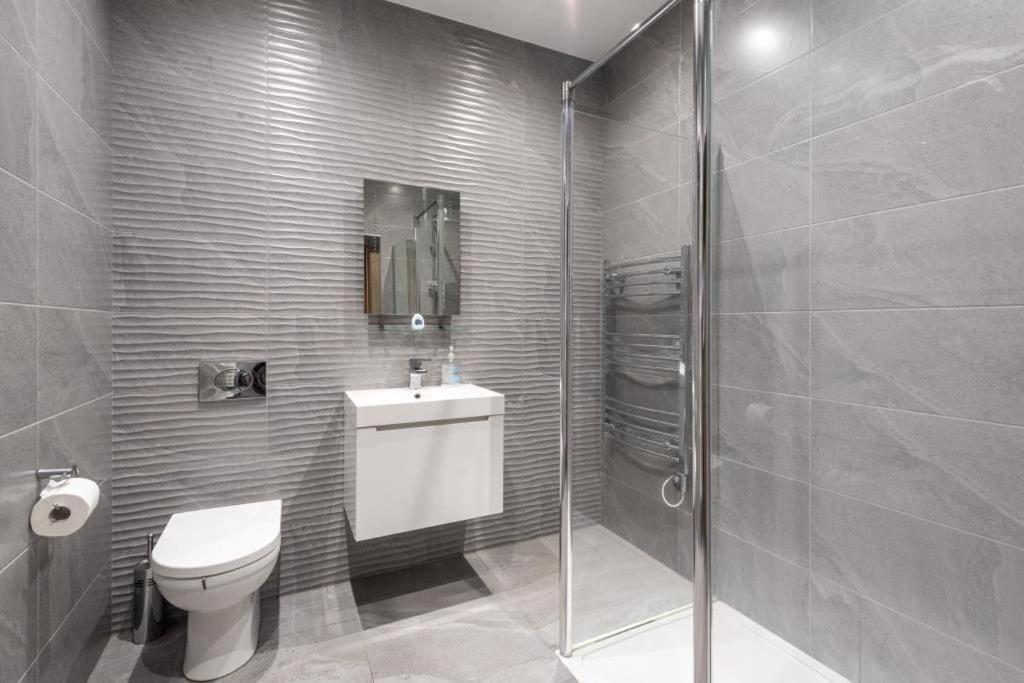 Ferienwohnung Cotswold Chapel, Sleeps Up To 5 In Kingsize Beds Chipping Norton Exterior foto